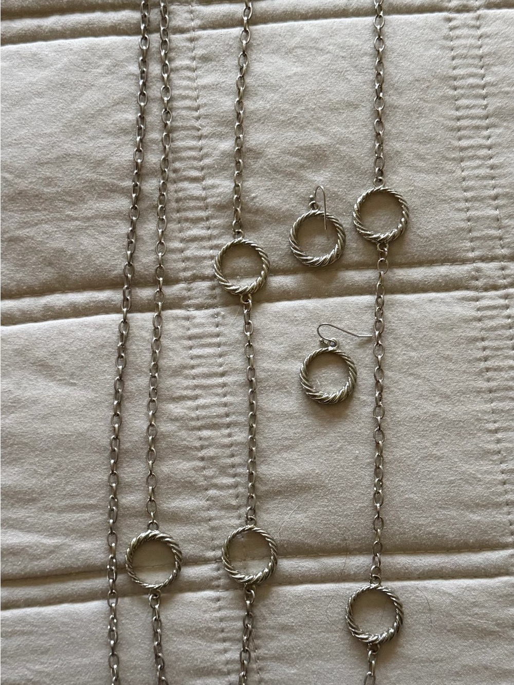 Premier Designs Long Silver Rope Circle Necklace and Earring Set - Silver Tone